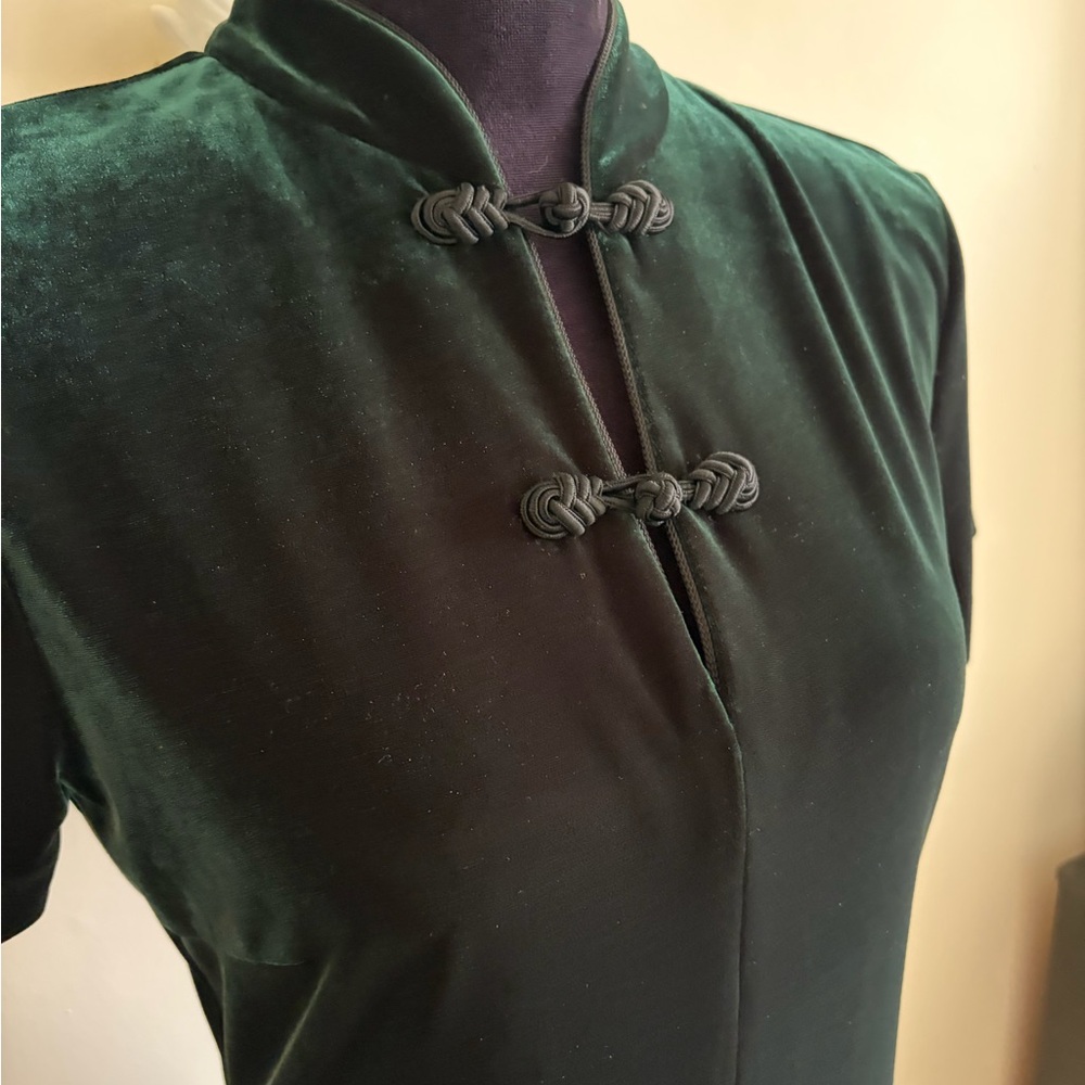 Robbie Bee Dark Green 90s Velvet Cheongsam - Picture 4 of 7